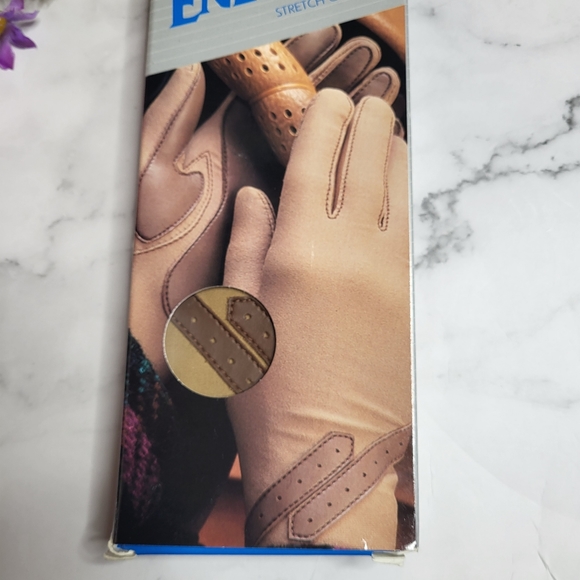 Vintage 90s L'eggs Sheer Energy Knit Lined Camel Mink Stretch Driving Gloves - Picture 3 of 5